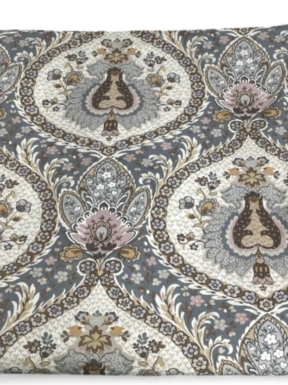 Pottery Barn Darcy Floral Medallion King Duvet – 100% Cotton – 108x92 - Picture 3 of 5